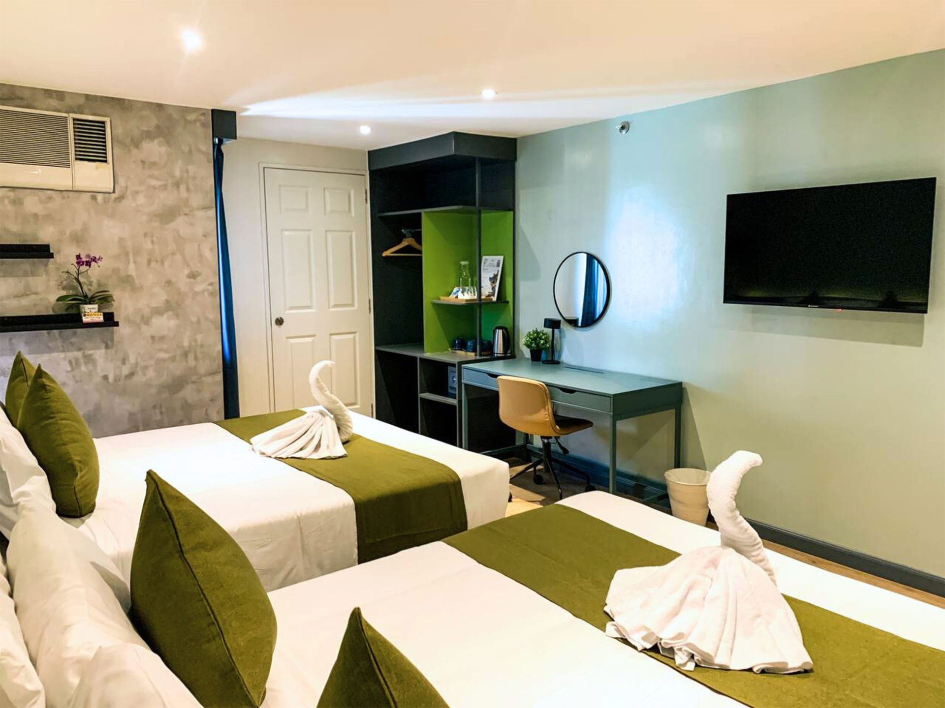 Tuscany Basic Urban Stay Welcomes You This Holy Week!